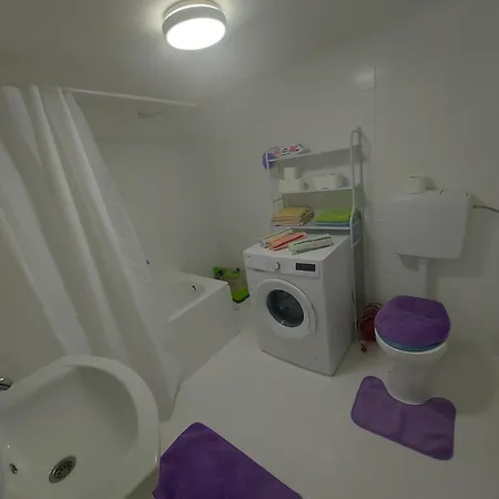 Jezero Apartment